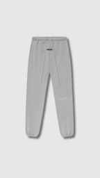 Outfit Essential Gris
